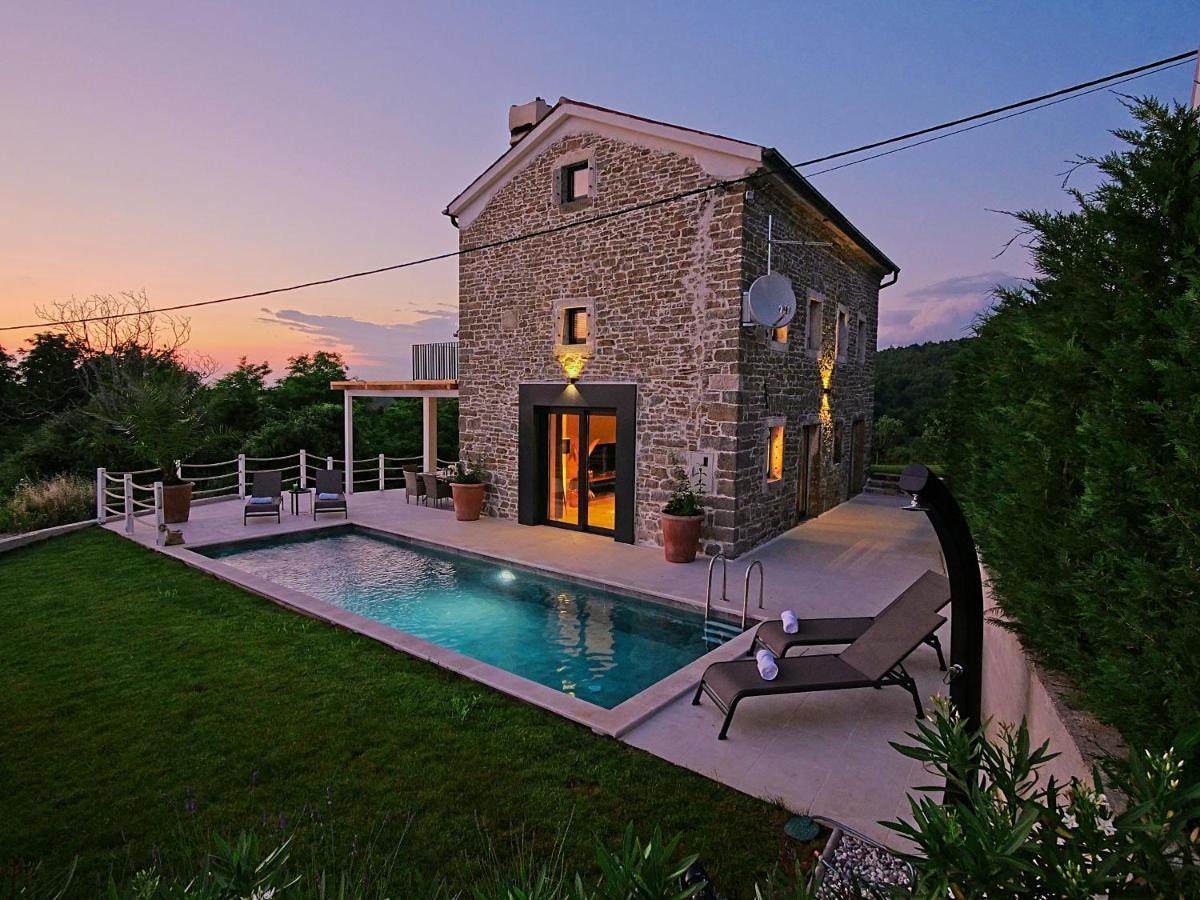 Villa Carica Krasica  Εξωτερικό φωτογραφία
